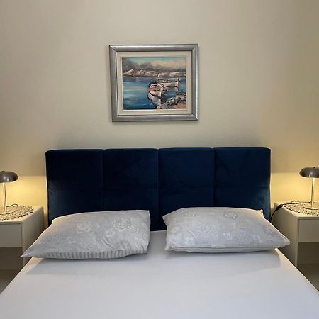 Apartments Villa Dinka Hvar Town Extérieur photo