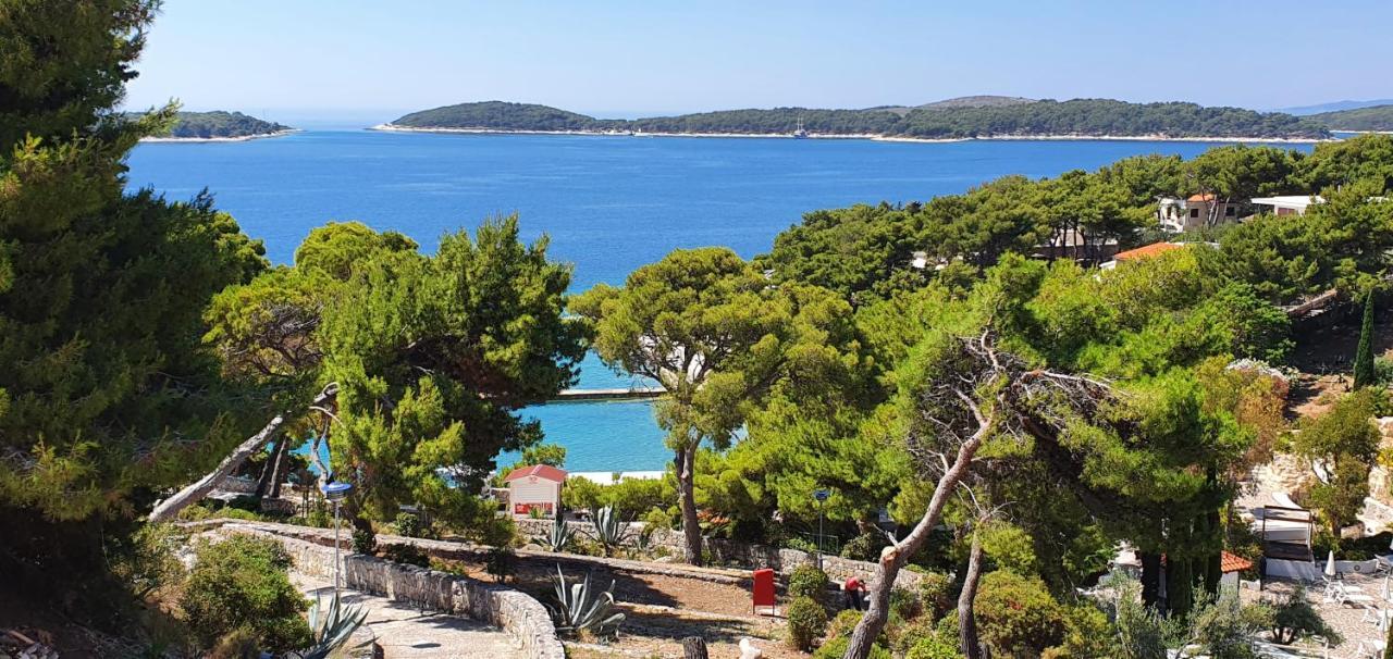 Apartments Villa Dinka Hvar Town Extérieur photo