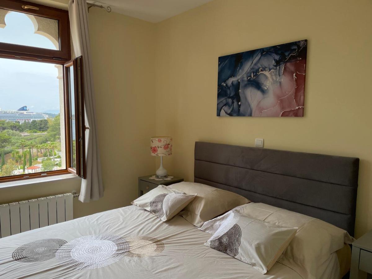 Apartments Villa Dinka Hvar Town Extérieur photo