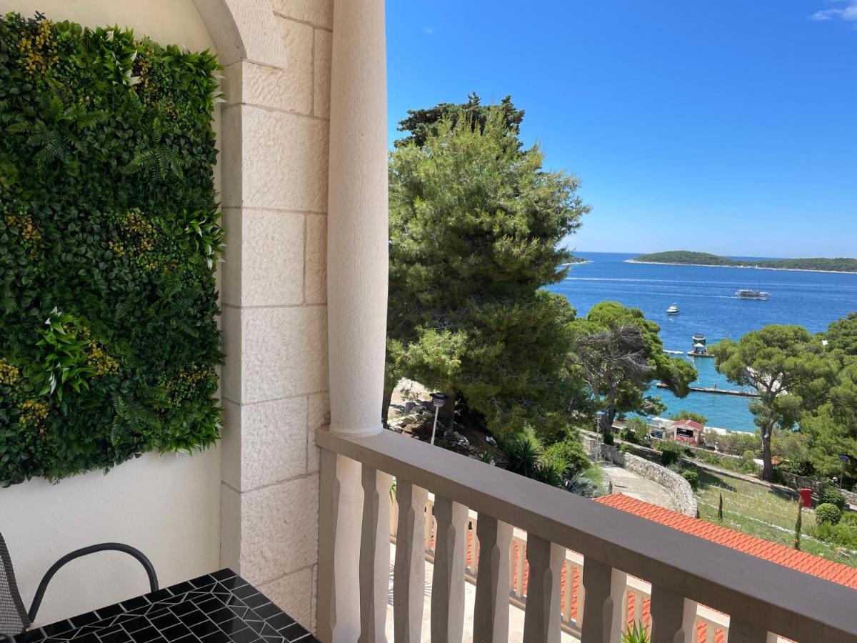 Apartments Villa Dinka Hvar Town Extérieur photo