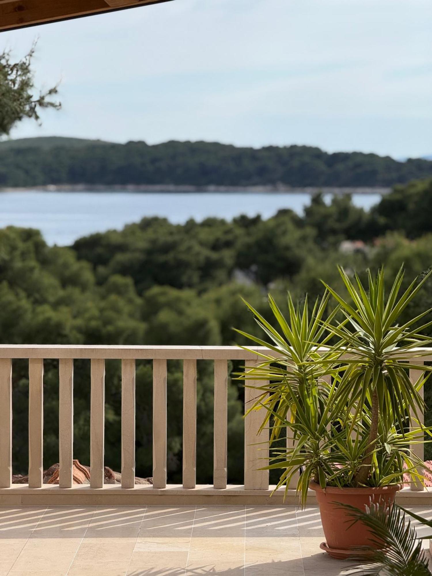 Apartments Villa Dinka Hvar Town Extérieur photo