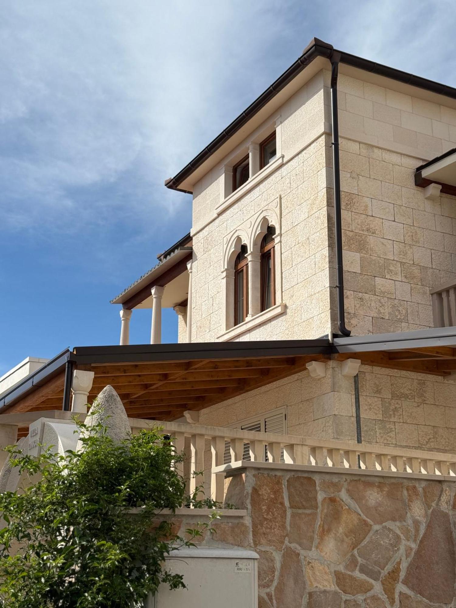 Apartments Villa Dinka Hvar Town Extérieur photo