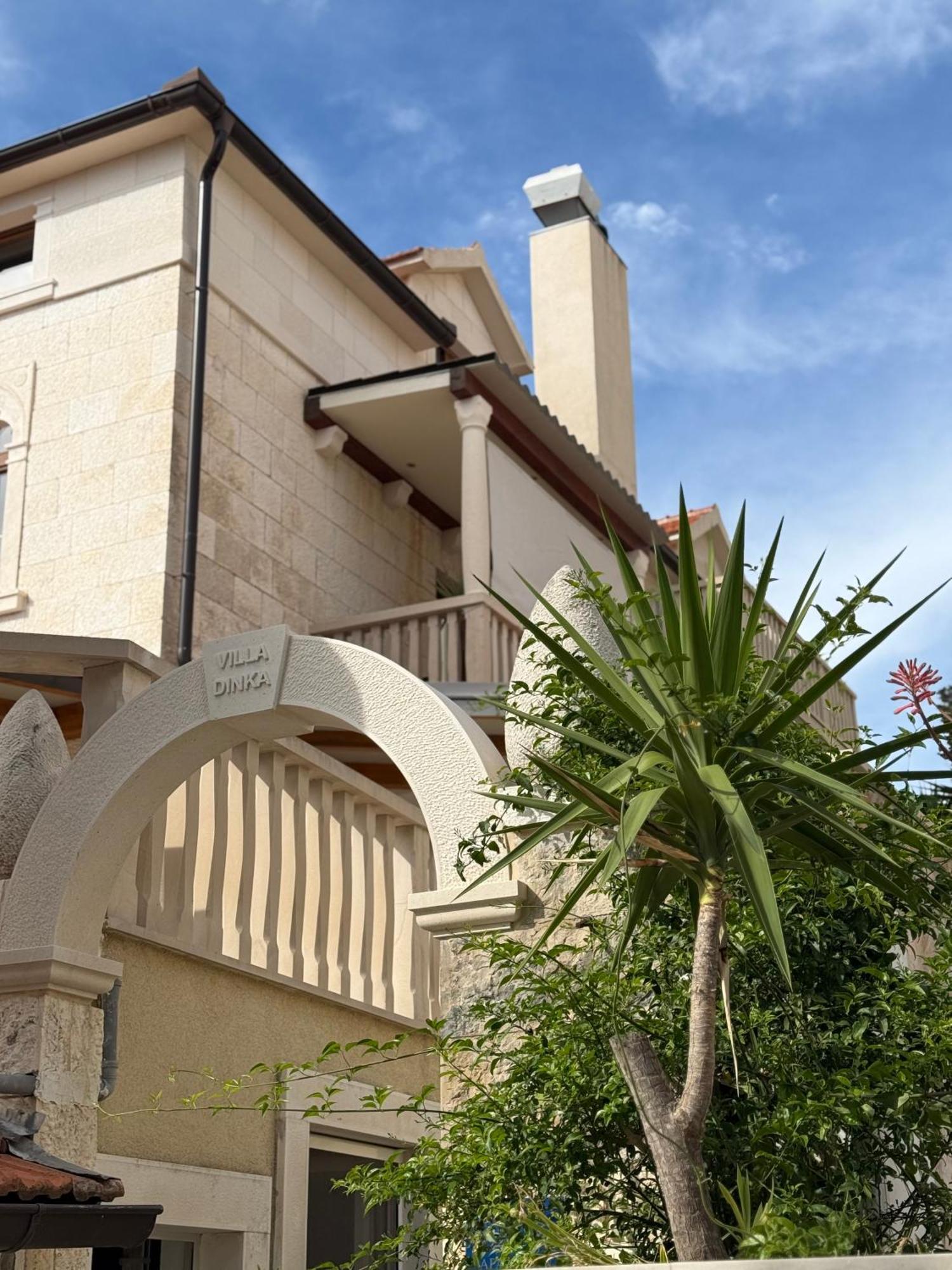 Apartments Villa Dinka Hvar Town Extérieur photo