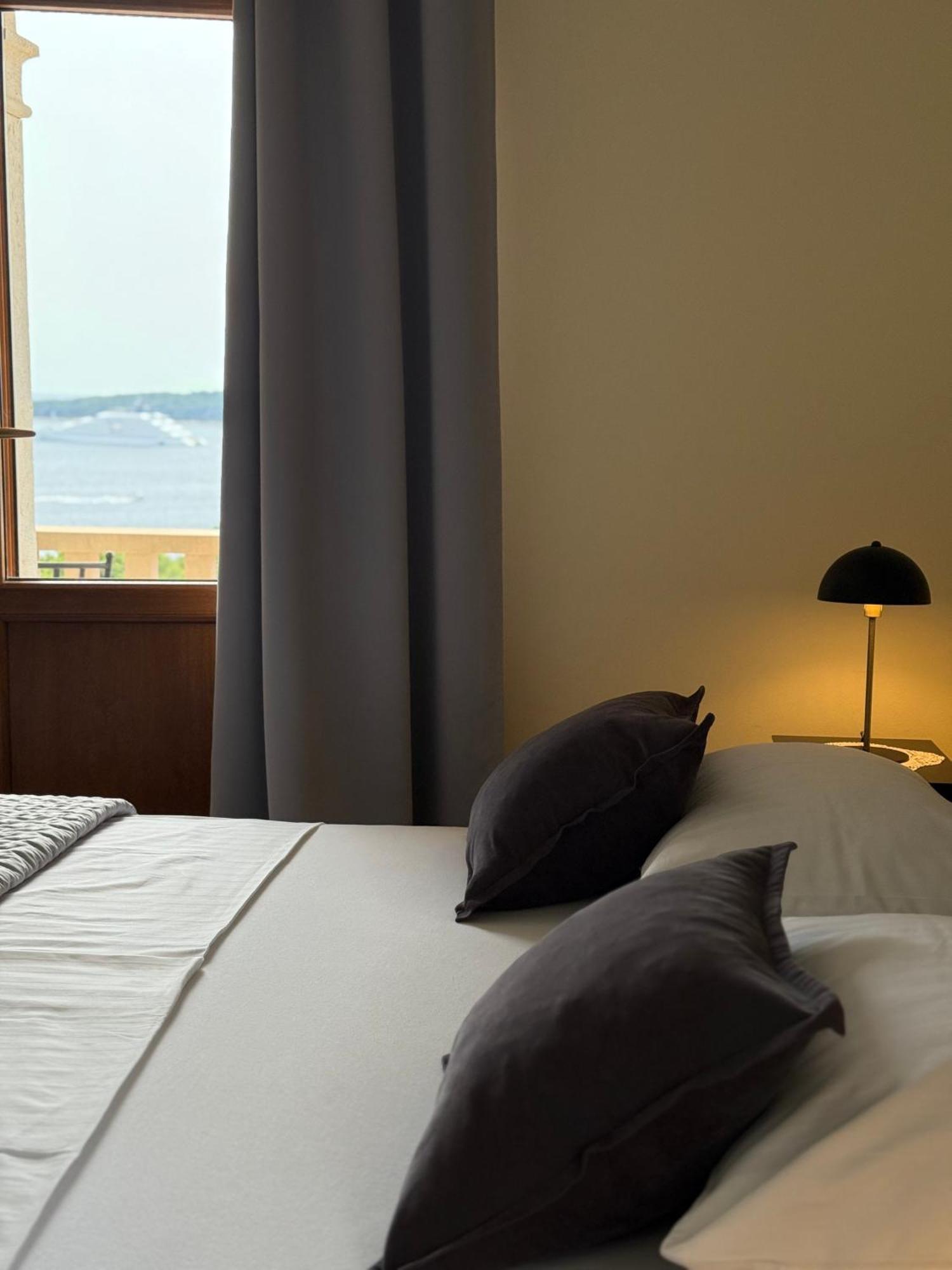 Apartments Villa Dinka Hvar Town Extérieur photo
