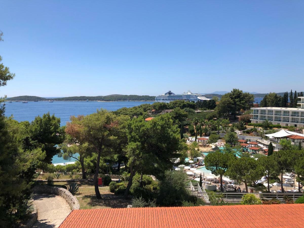 Apartments Villa Dinka Hvar Town Extérieur photo