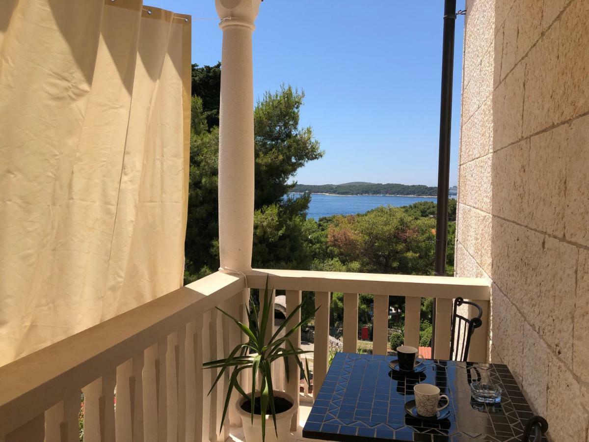 Apartments Villa Dinka Hvar Town Extérieur photo